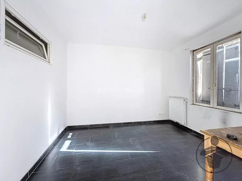 Immeuble - 134 m² - 6 pièces