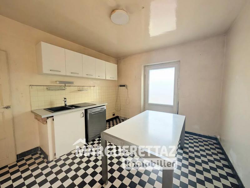 Appartement - 84 m² - 5 pièces