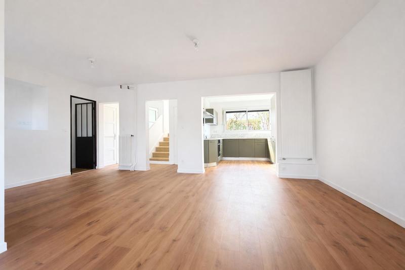 Maison - 95 m² - 5 pièces