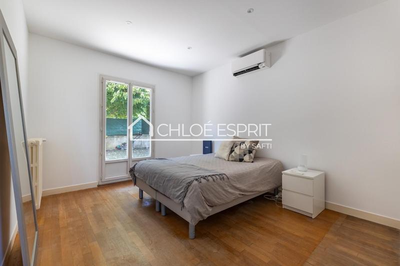 Maison - 167 m² - 10 pièces