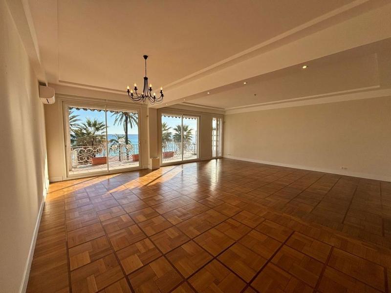 Appartement - 148 m² - 3 pièces