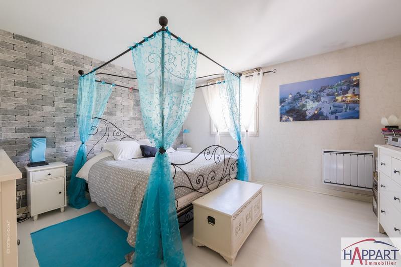 Maison - 200 m² - 10 pièces