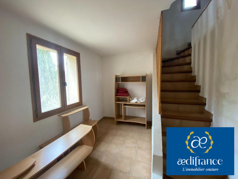 Maison traditionnelle - 231 m² - 9 pièces