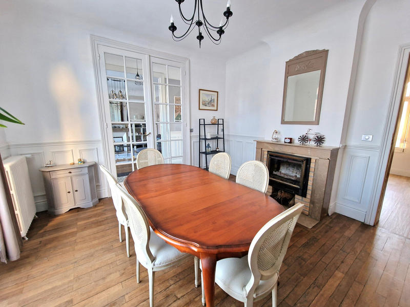 Maison - 120 m² - 5 pièces