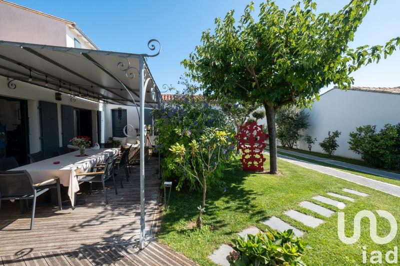 Maison - 174 m² - 9 pièces