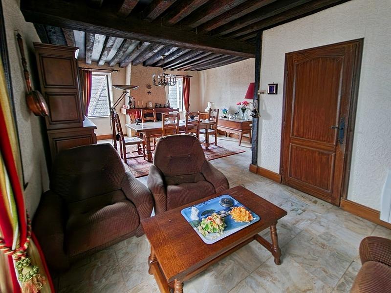 Maison - 151 m² - 7 pièces