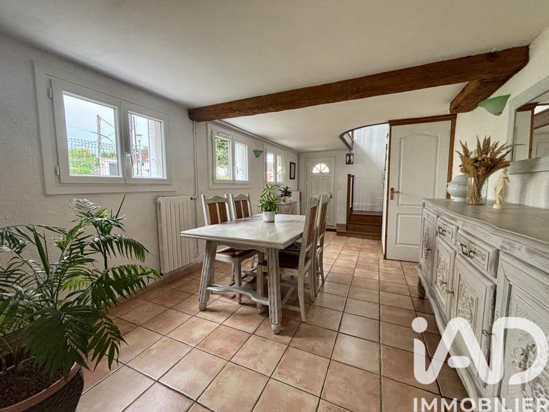 Maison - 111 m² - 5 pièces