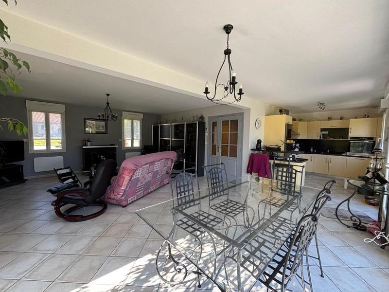 Maison - 192 m² - 5 pièces