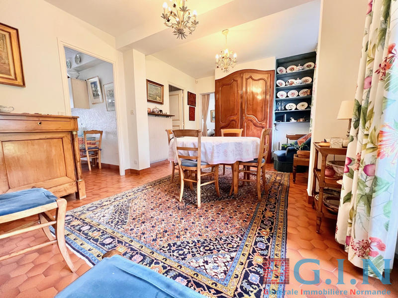 Maison - 146 m² - 7 pièces