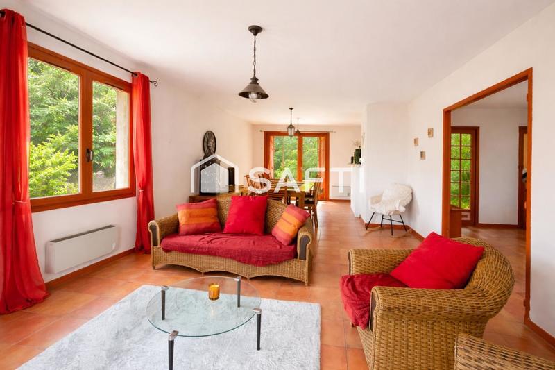 Maison - 110 m² - 5 pièces