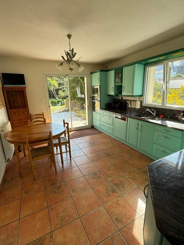 Maison traditionnelle - 204 m² - 8 pièces