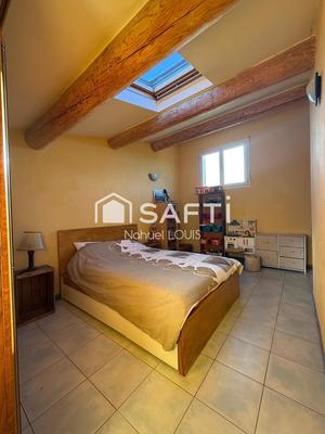 Maison - 180 m² - 6 pièces