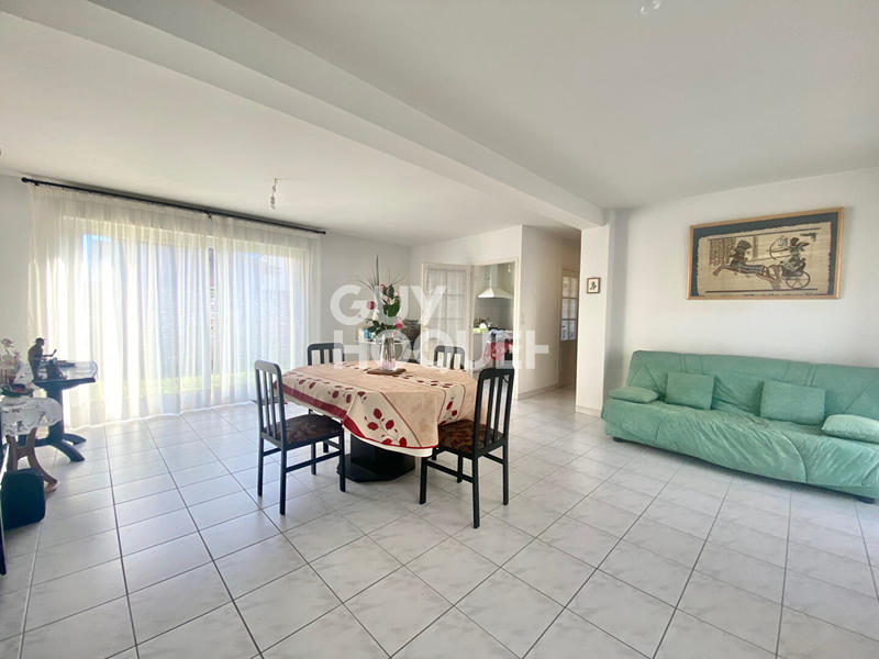 Maison - 93 m² - 6 pièces