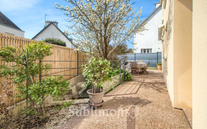 Maison - 147 m² - 9 pièces