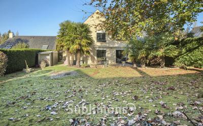 Maison traditionnelle - 163 m² - 8 pièces