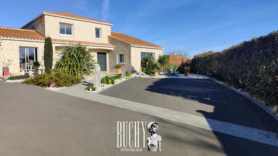 Maison - 153 m² - 4 pièces