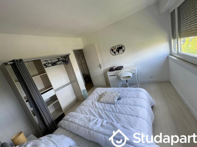 Chambre - 65 m² - 1 pièce