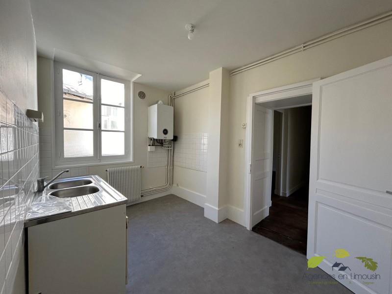 Appartement - 82 m² - 3 pièces