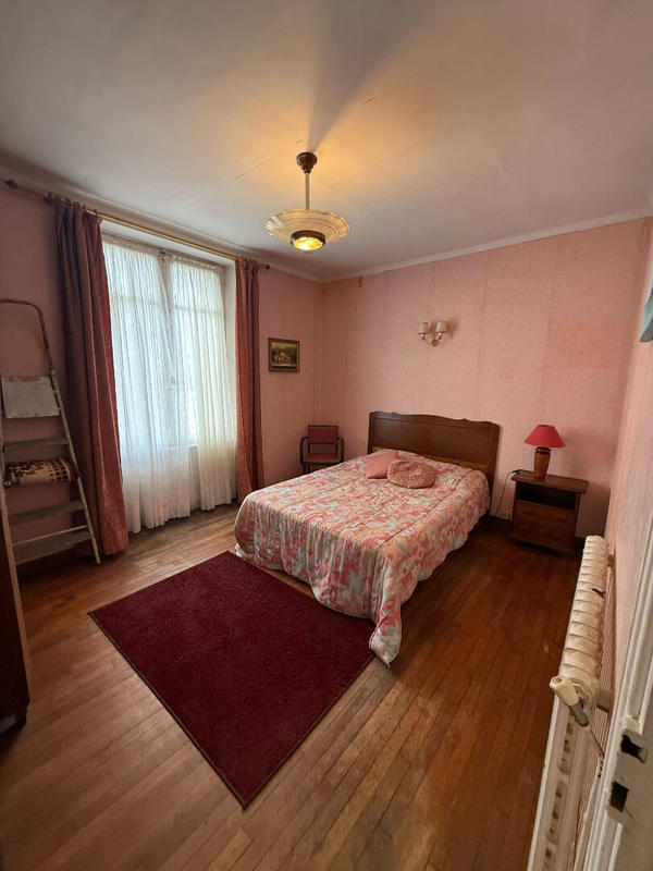 Maison - 150 m² - 7 pièces