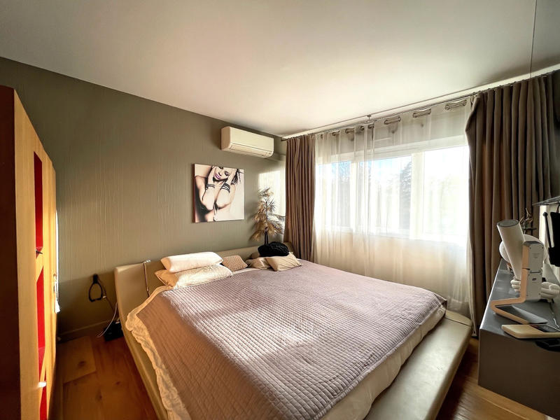 Duplex - 187 m² - 5 pièces