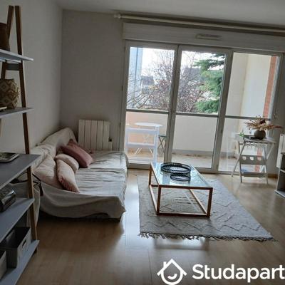 Chambre - 11 m² - 1 pièce