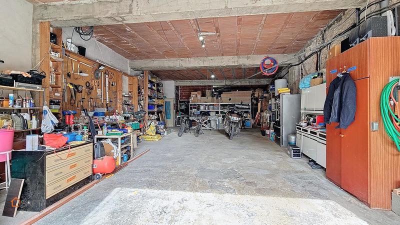 Maison - 240 m² - 6 pièces