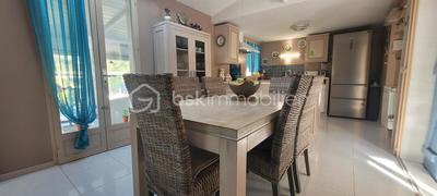 Maison - 98 m² - 6 pièces