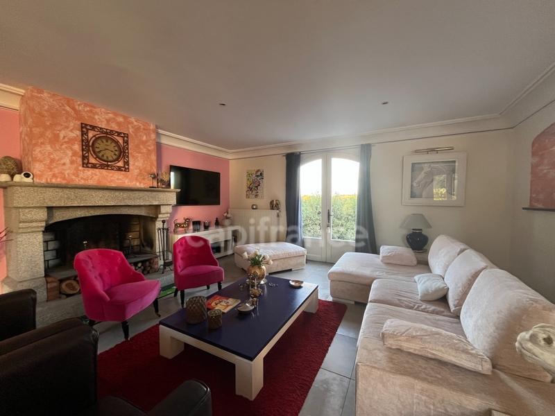 Propriété - 400 m² - 10 pièces