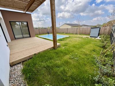 Maison - 121 m² - 5 pièces