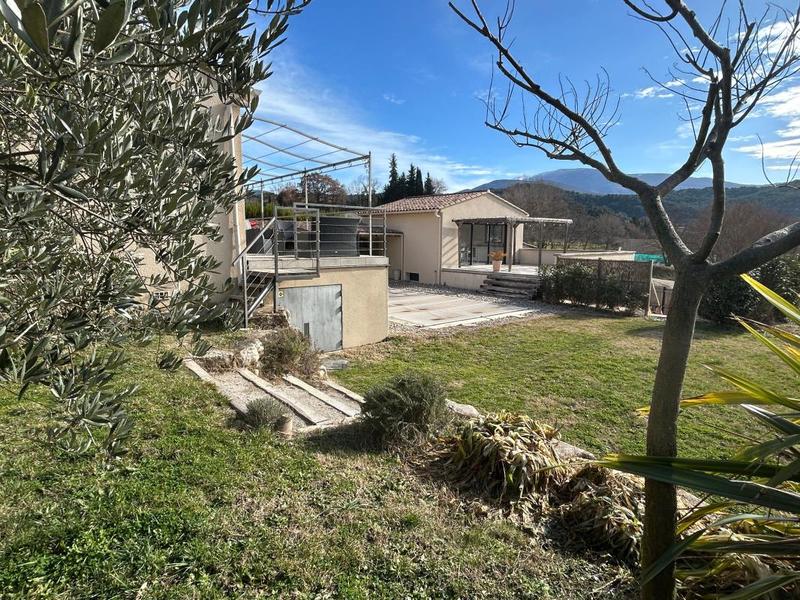 Villa - 125 m² - 6 pièces