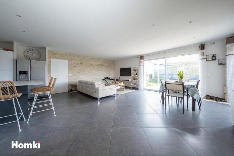 Maison - 121 m² - 5 pièces