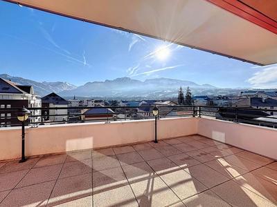 Appartement - 84 m² - 3 pièces