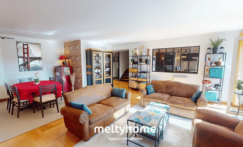 Appartement - 108 m² - 4 pièces