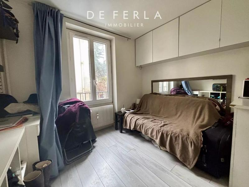 Studio - 12 m² - 1 pièce