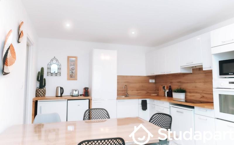 Chambre - 10 m² - 1 pièce