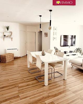 Appartement - 79 m² - 4 pièces