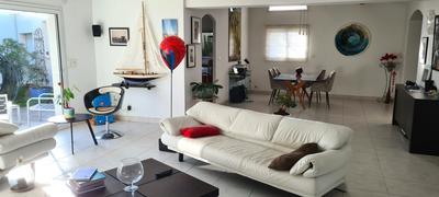 Maison - 172 m² - 7 pièces