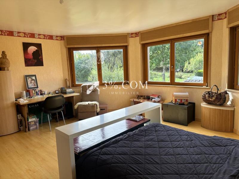 Maison - 211 m² - 6 pièces