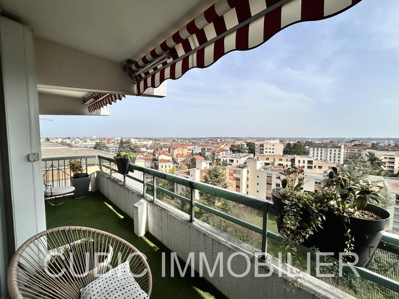 Appartement - 93 m² - 4 pièces