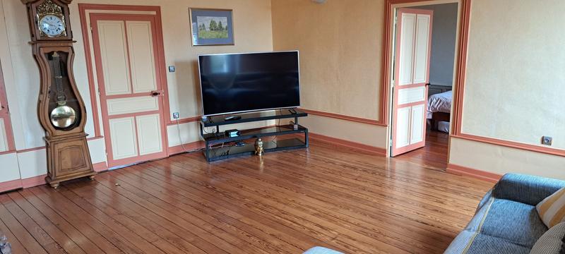 Maison ancienne - 210 m² - 7 pièces