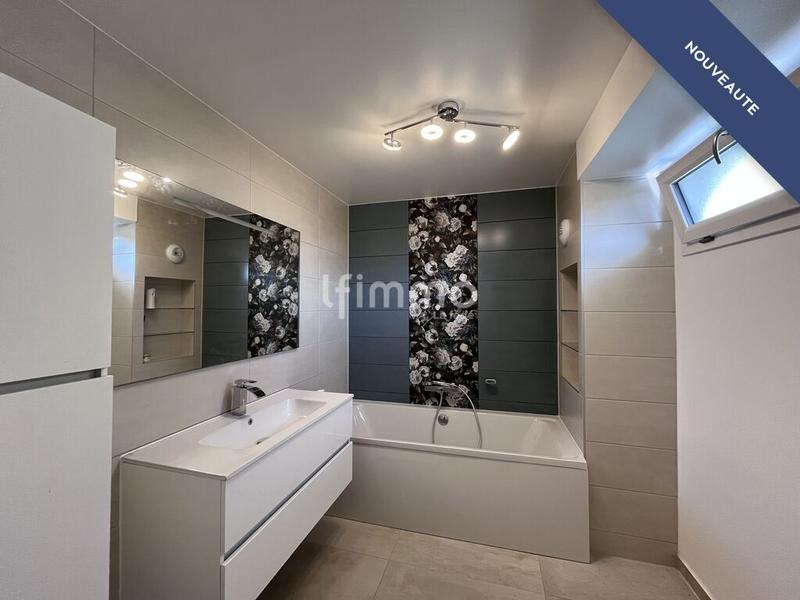 Appartement - 90 m² - 4 pièces