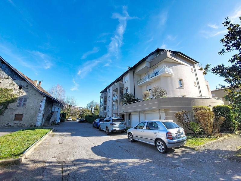 Appartement - 86 m² - 3 pièces