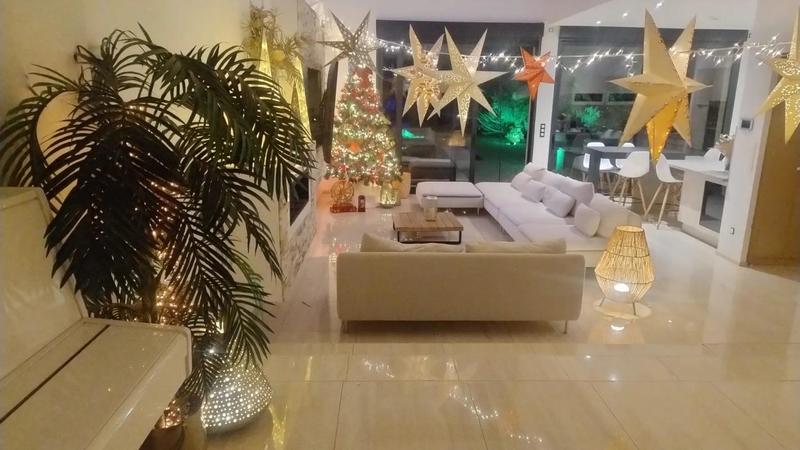 Maison - 252 m² - 11 pièces