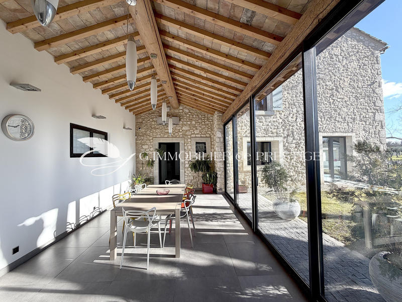 Mas - 464 m² - 10 pièces