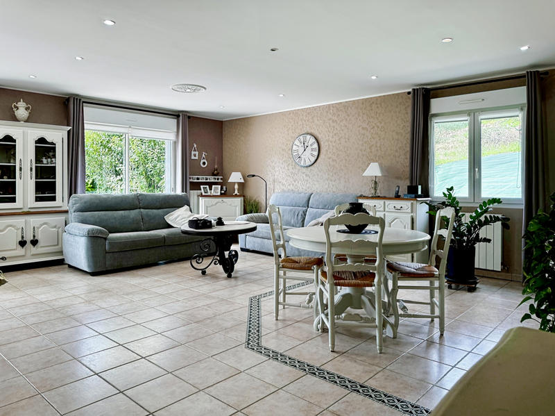 Maison - 110 m² - 4 pièces