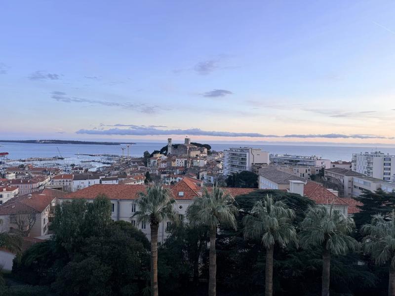 Appartement - 91 m² - 3 pièces