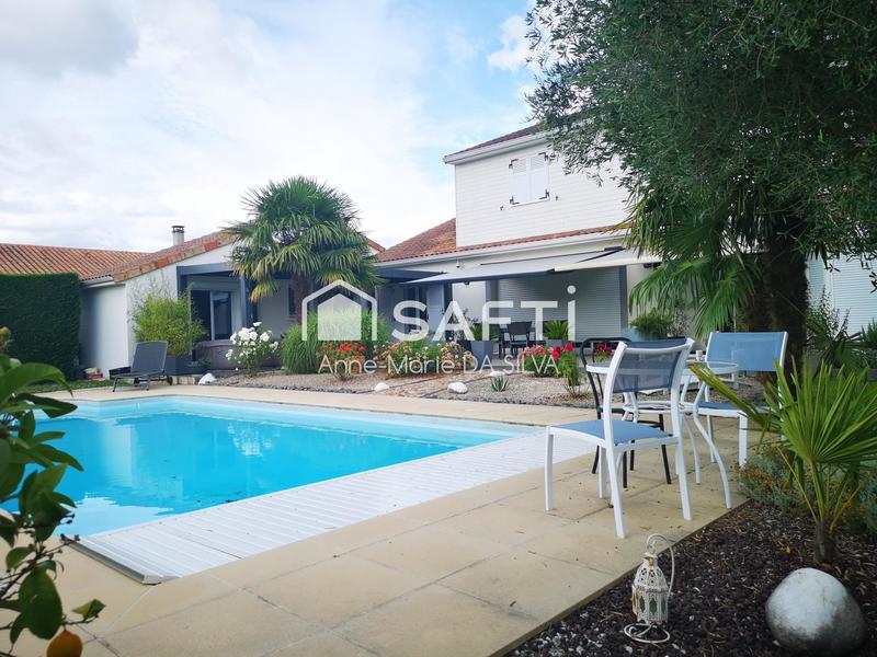 Maison - 224 m² - 7 pièces