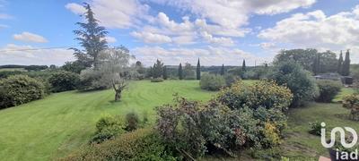 Maison - 310 m² - 12 pièces