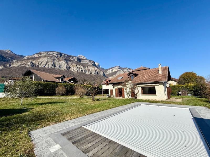 Maison - 175 m² - 7 pièces