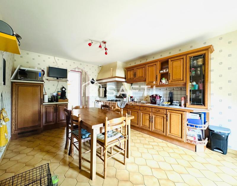 Maison - 144 m² - 5 pièces